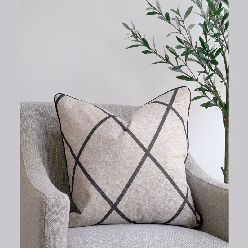 Kuddfodral Lake Austin, LinneSvart