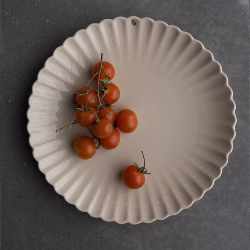 Tallrik Flora Beige 25 cm