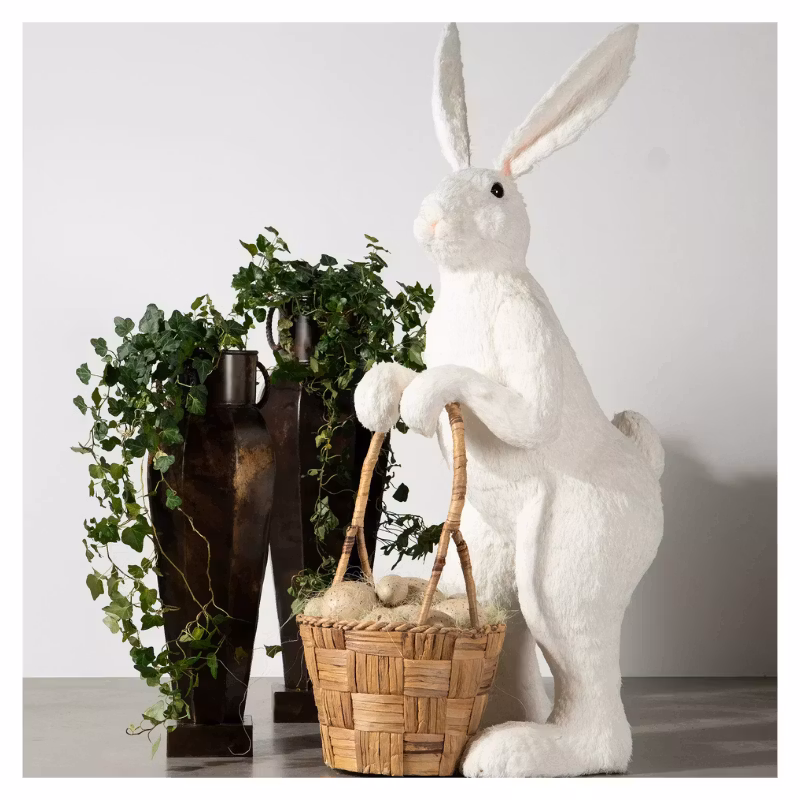 Hare Med Korg Vit Stor