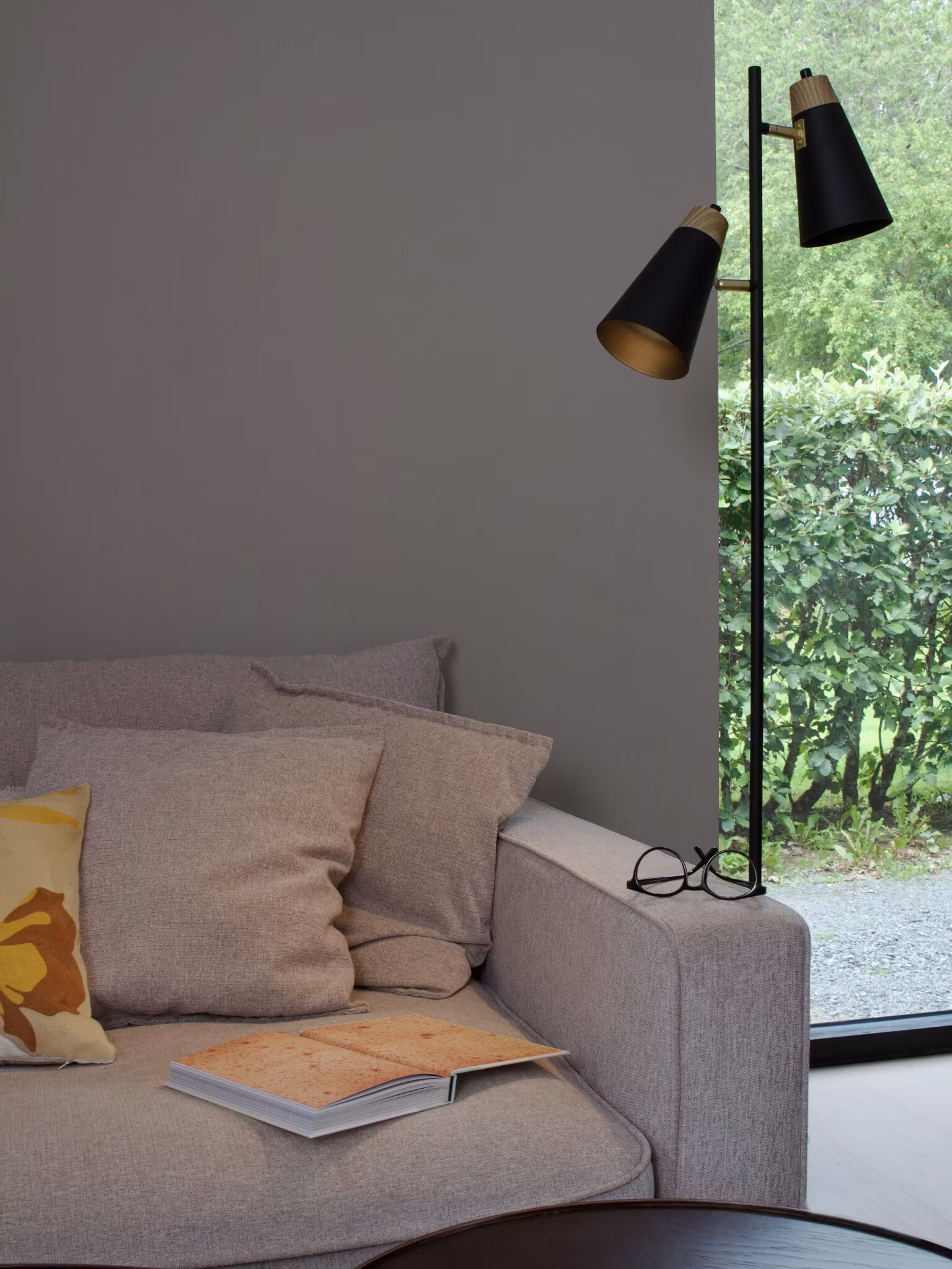Wien Golvlampa – Svart 2-arm 157cm – Black