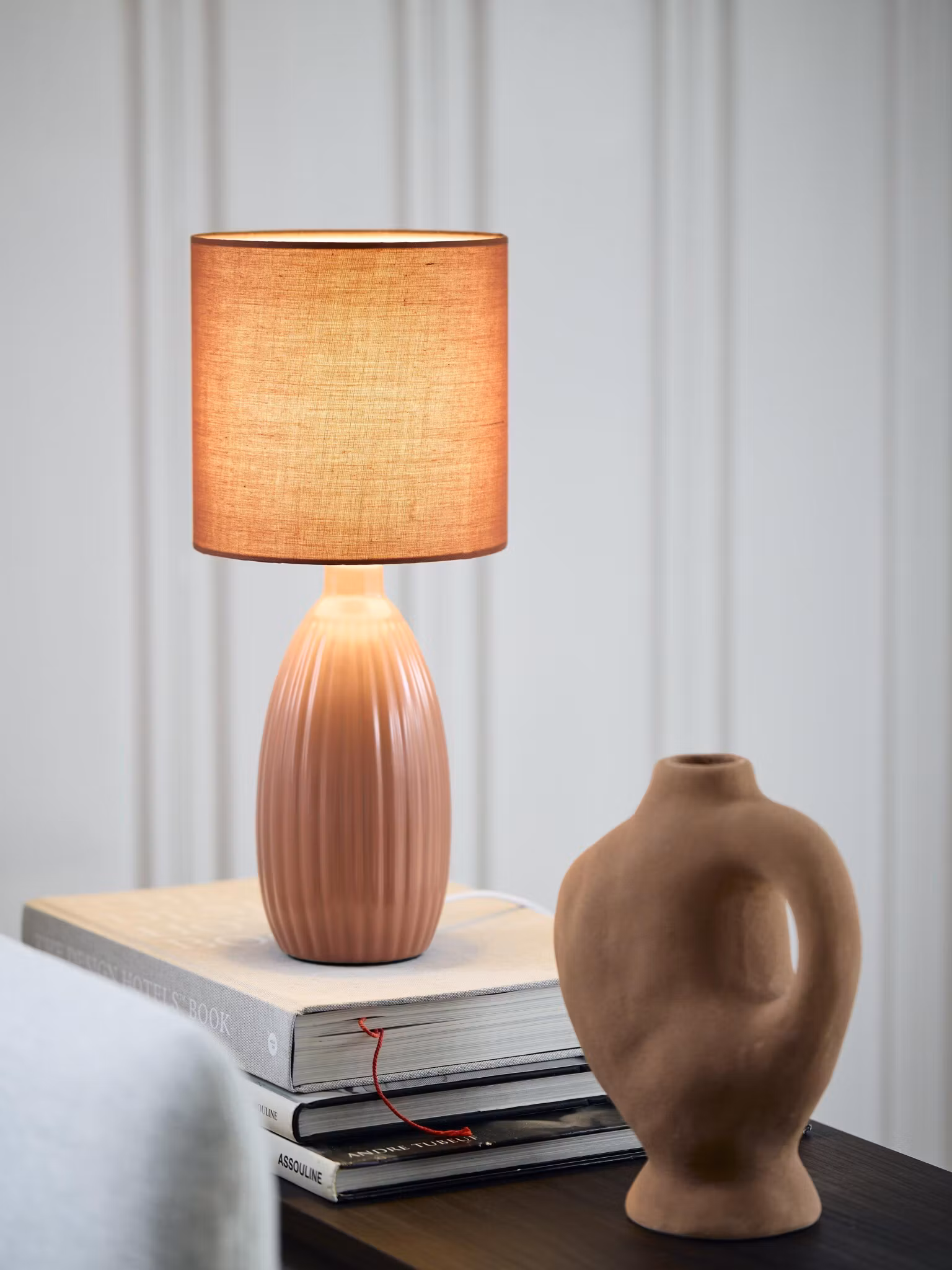 Uno bordslampa