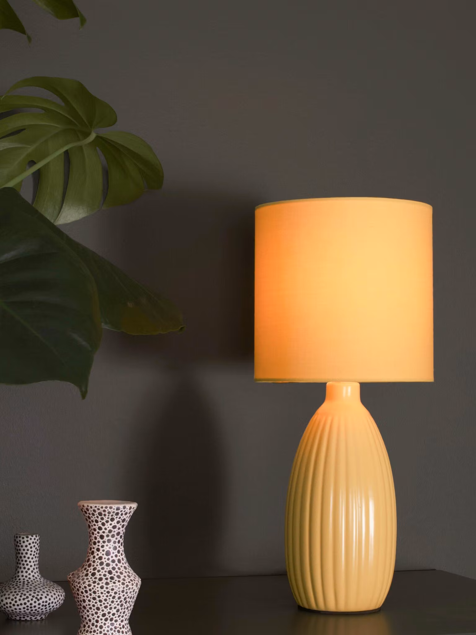 Uno Bordslampa