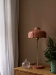 Wells bordslampa