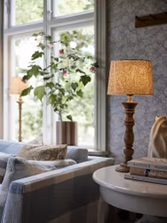 Lodge Lampfot