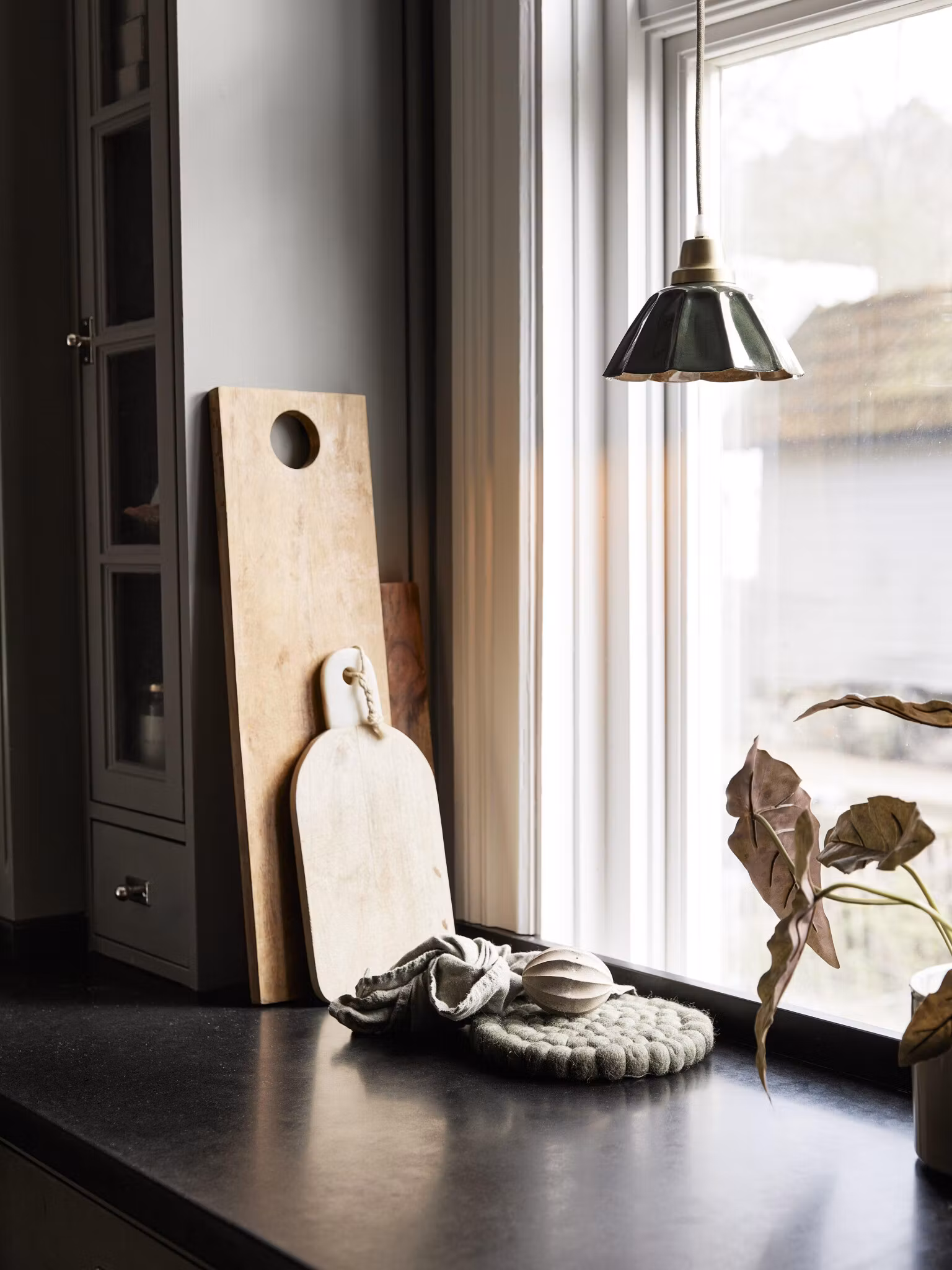Ester fönsterlampa Mörkgrön 18cm
