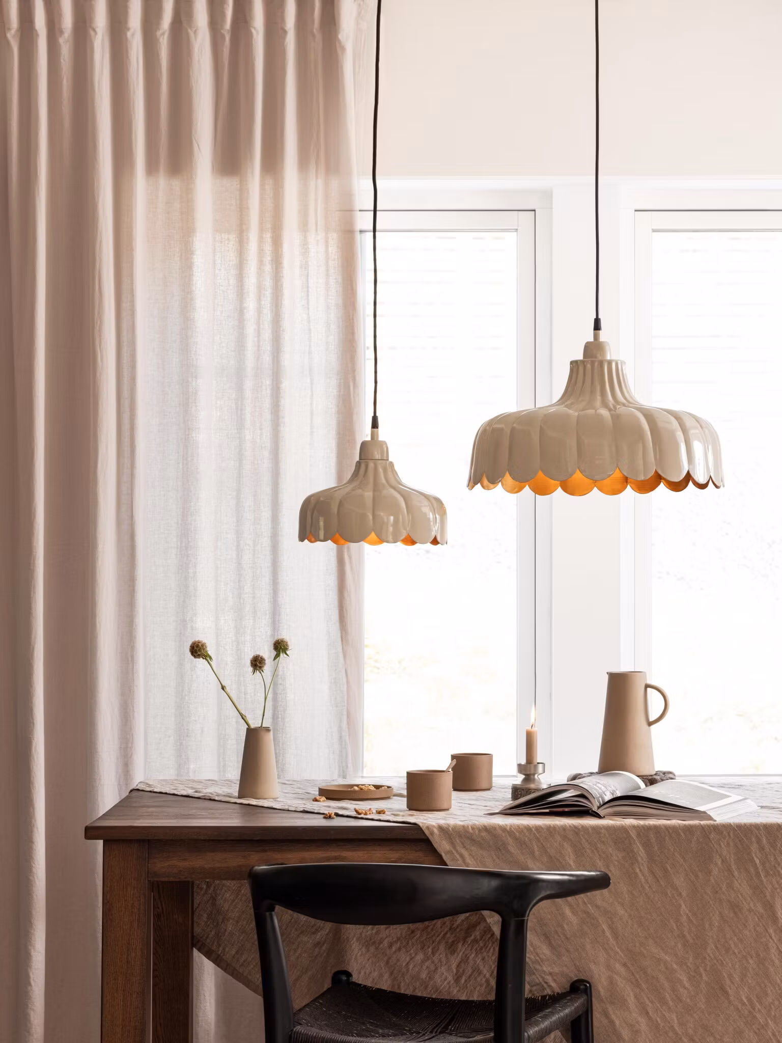 Wells tak/fönsterlam Beige/guld 24cm