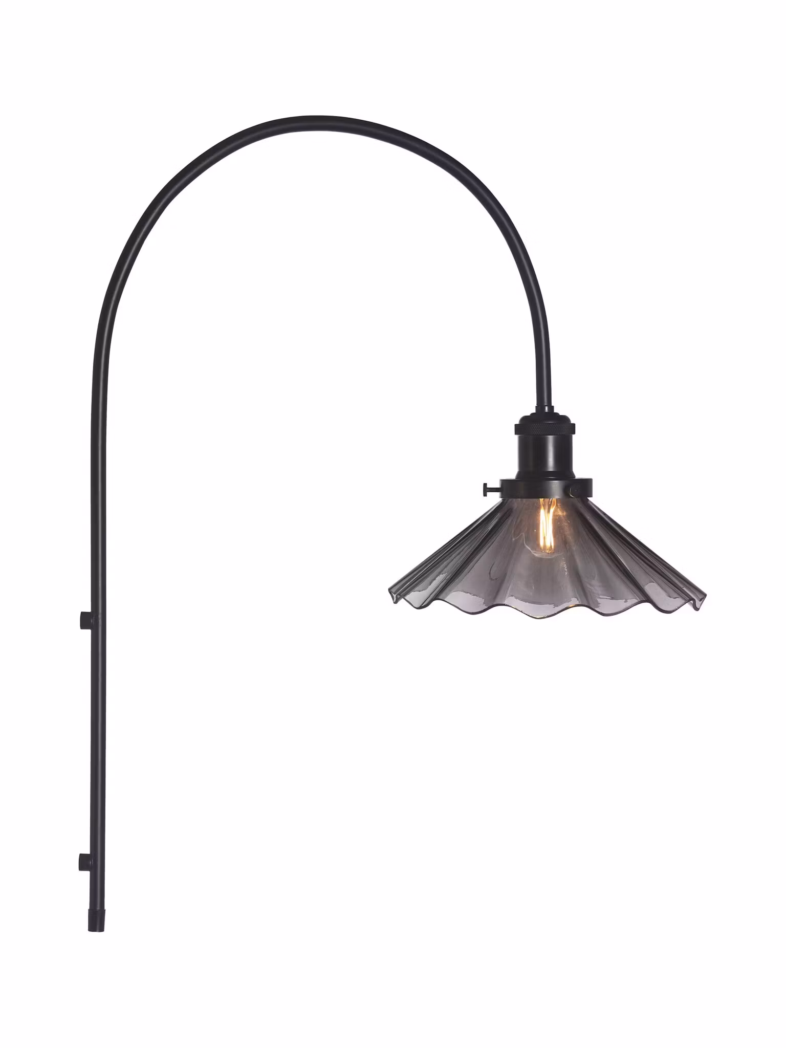 August Vägglampa Svart Veckad 25cm