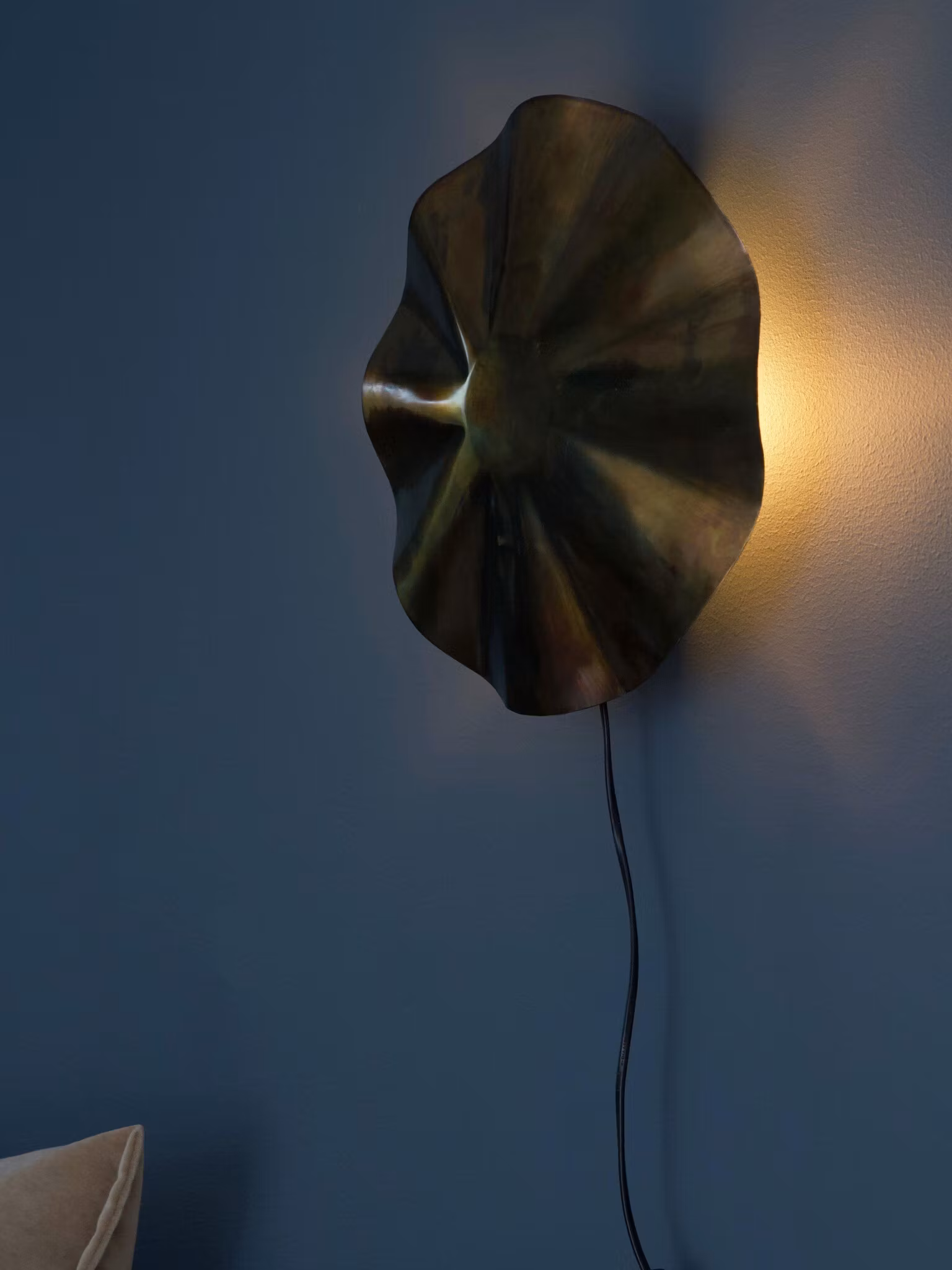 Aira Vägglampa Oil brass 35cm
