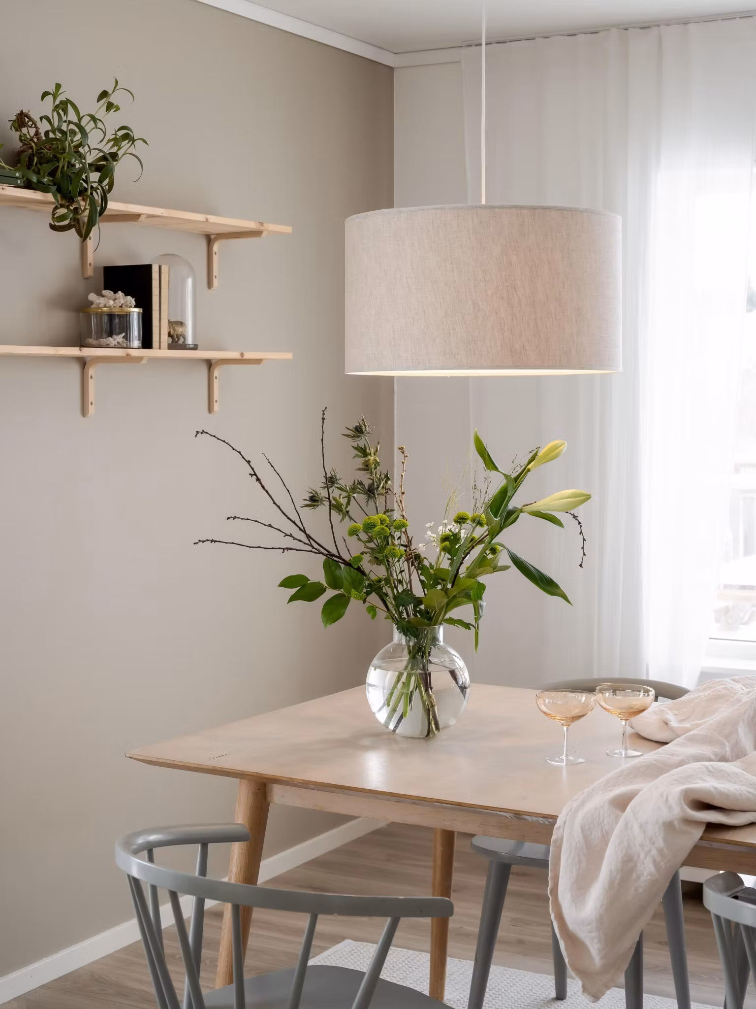 Sara Taklampa Linne Ljus Beige 55cm
