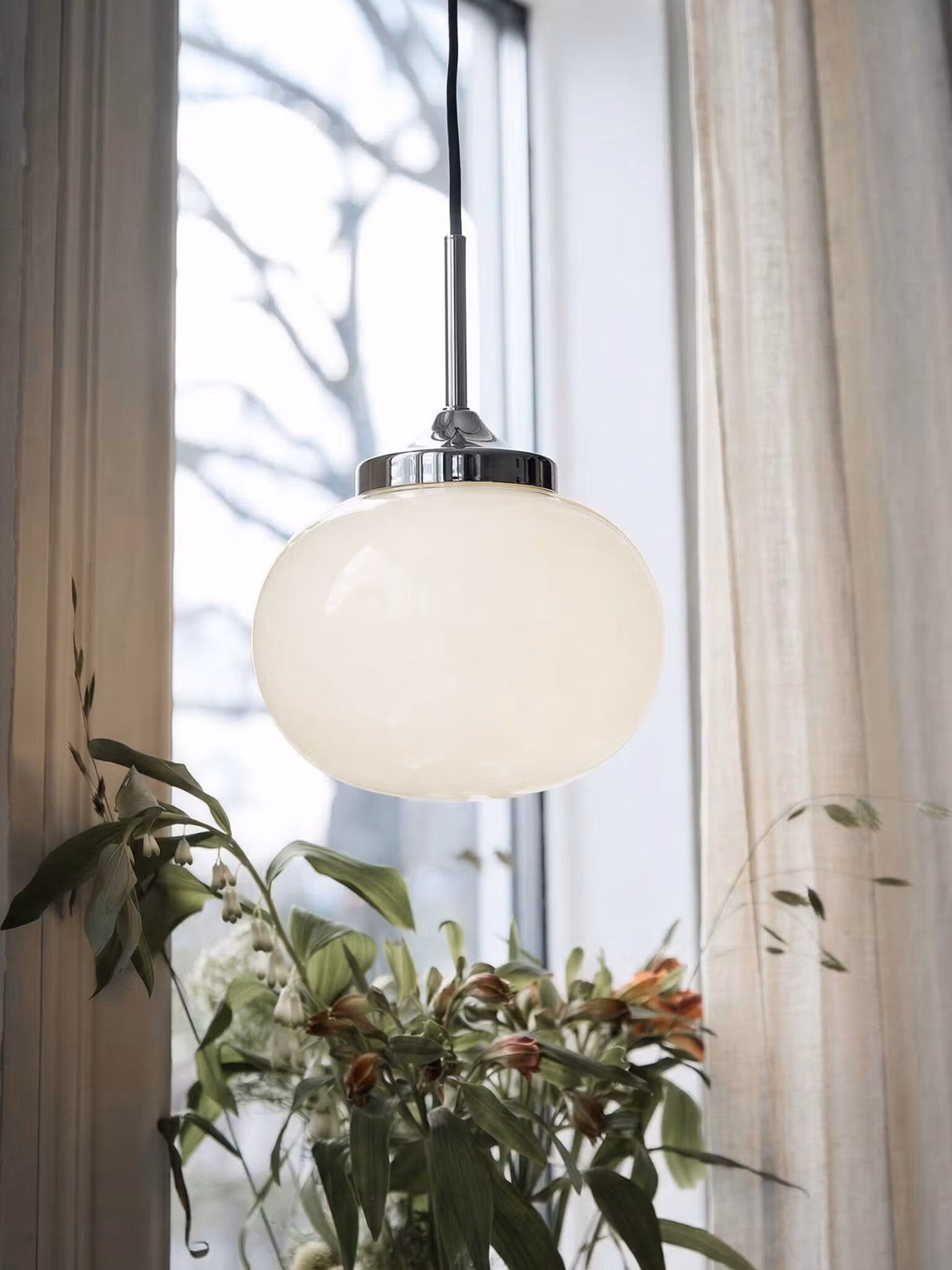 Elsy Fönsterlampa Vit krom D18cm