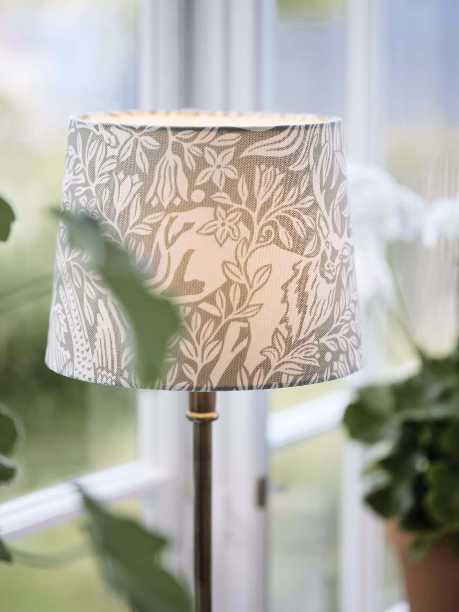 Liam bordslampa Eldertree Grön