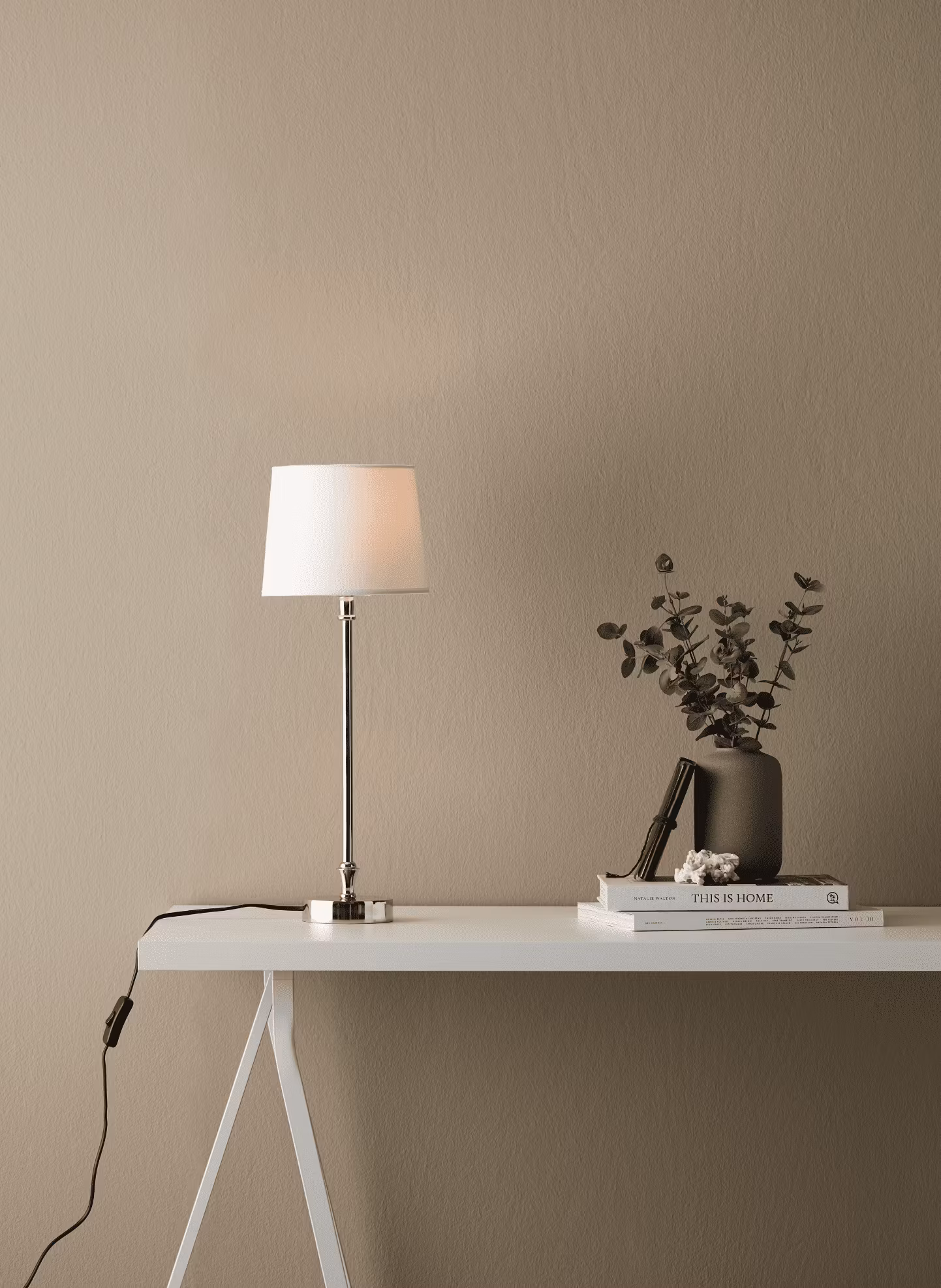 Liam bordslampa med vit skärm 59cm