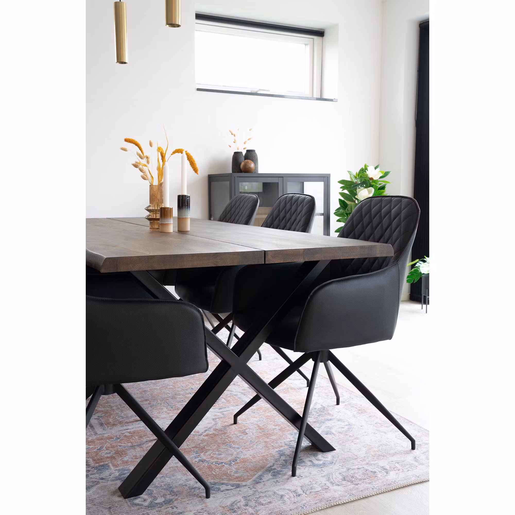 Harbo Dining Chair with swivel