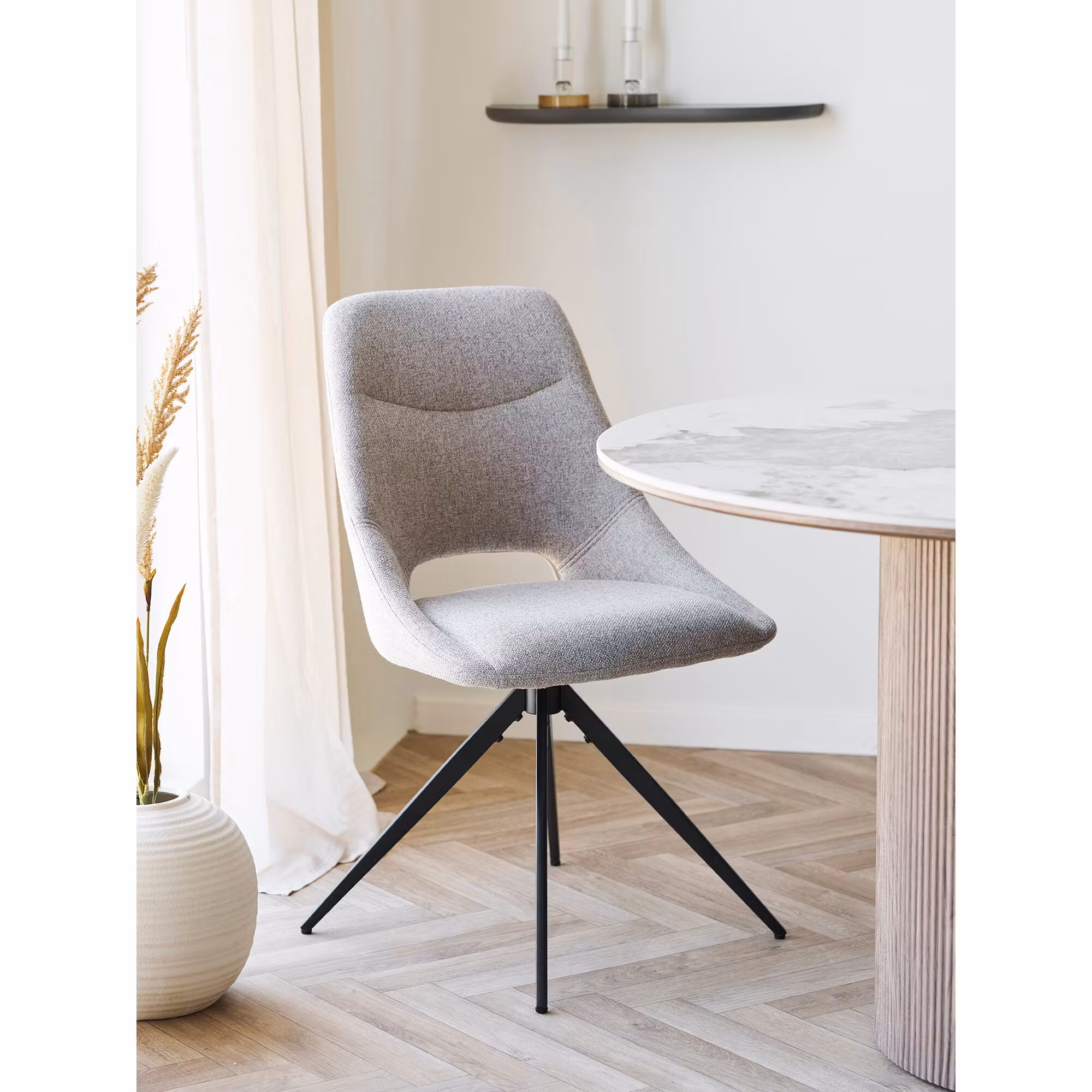 Dokka Dining Chair