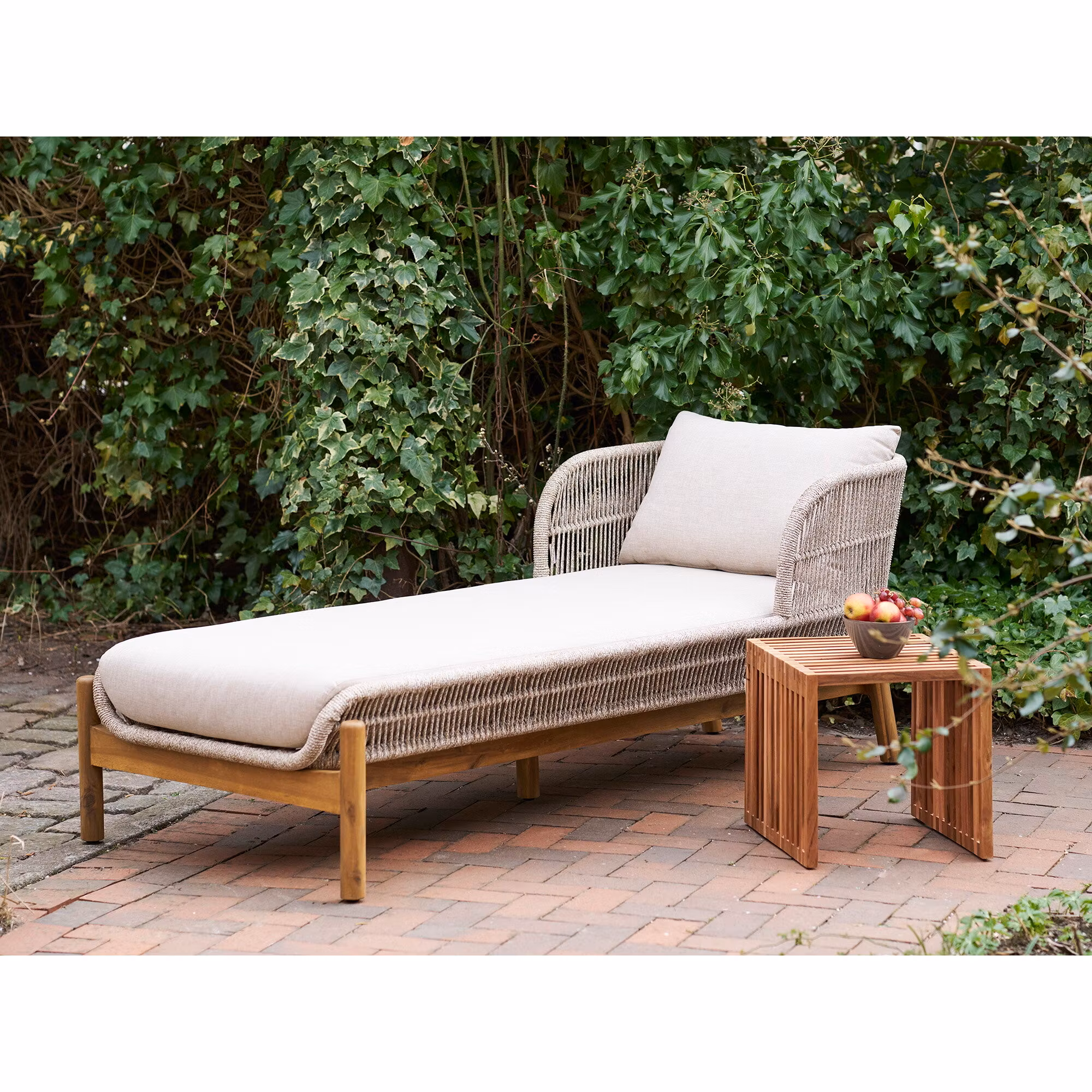 Pego Side Table