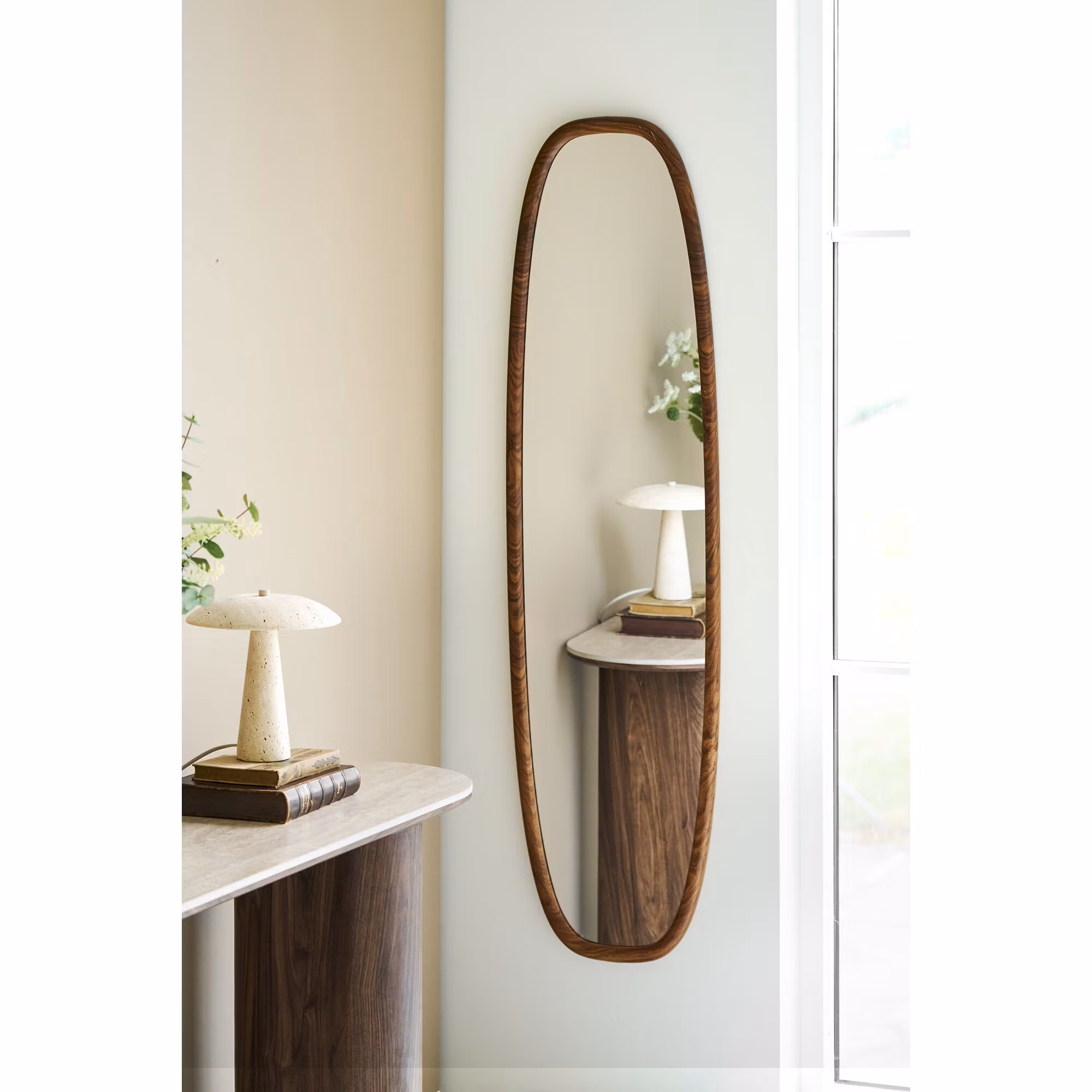 Luxon Mirror