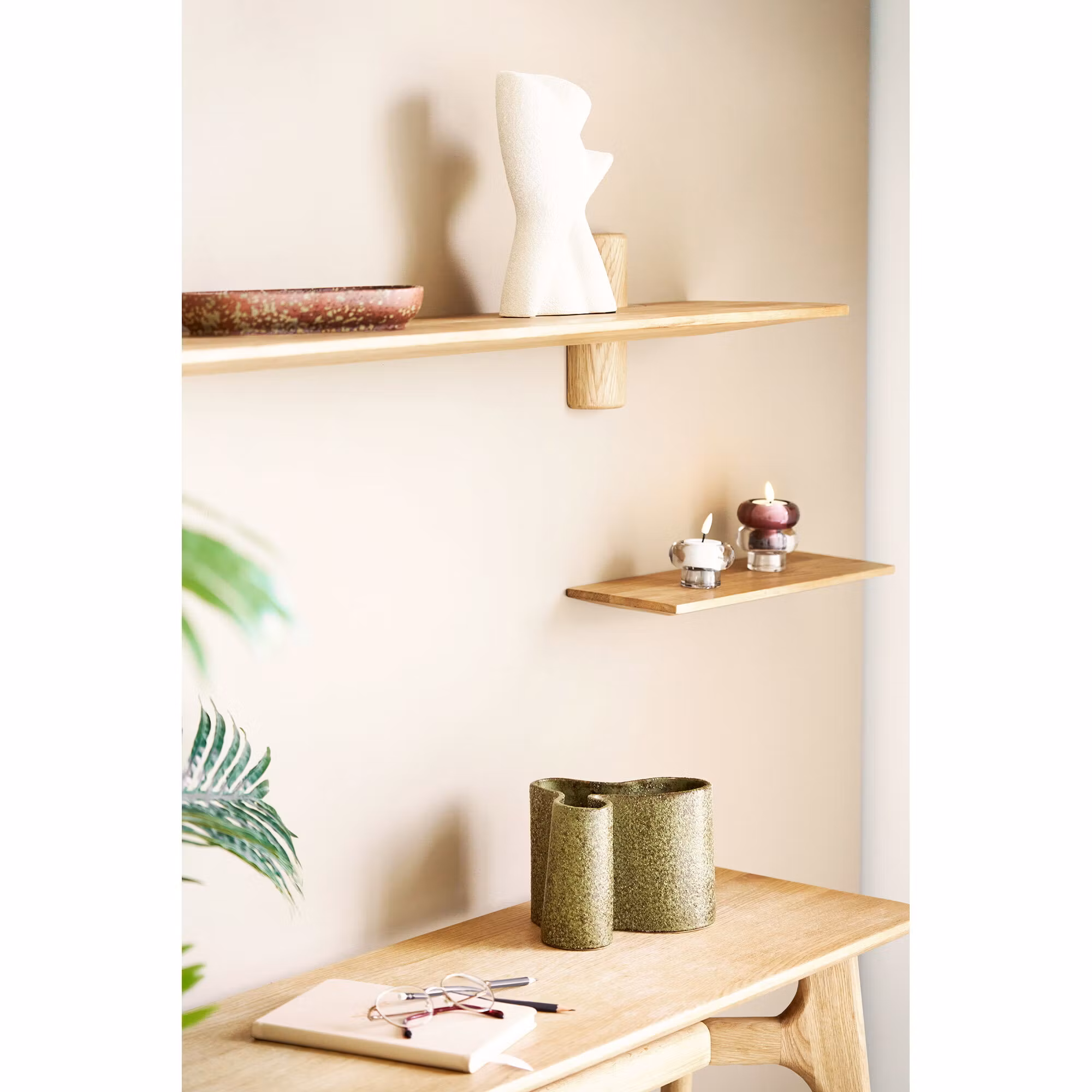 Calcata Wall Shelf