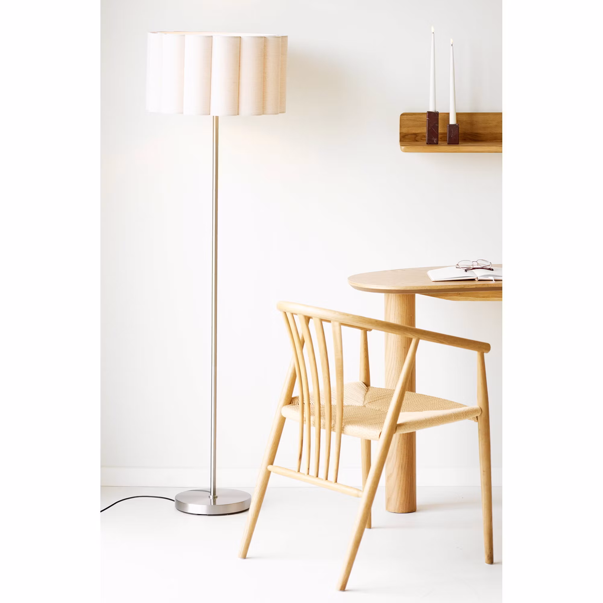 Wattom Floor Lamp