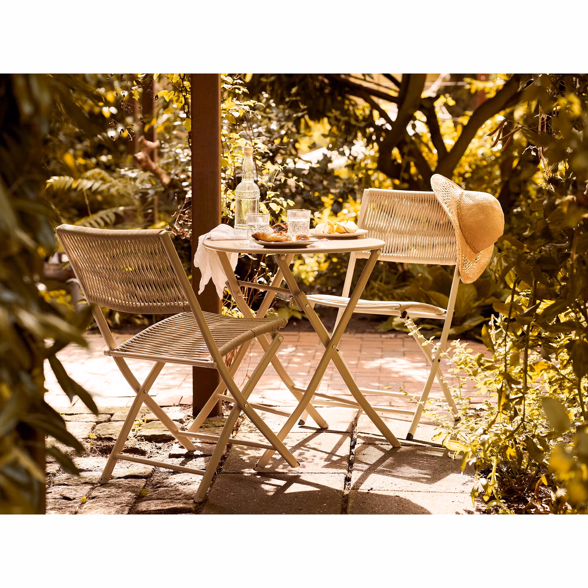 Arcas Bistro Set