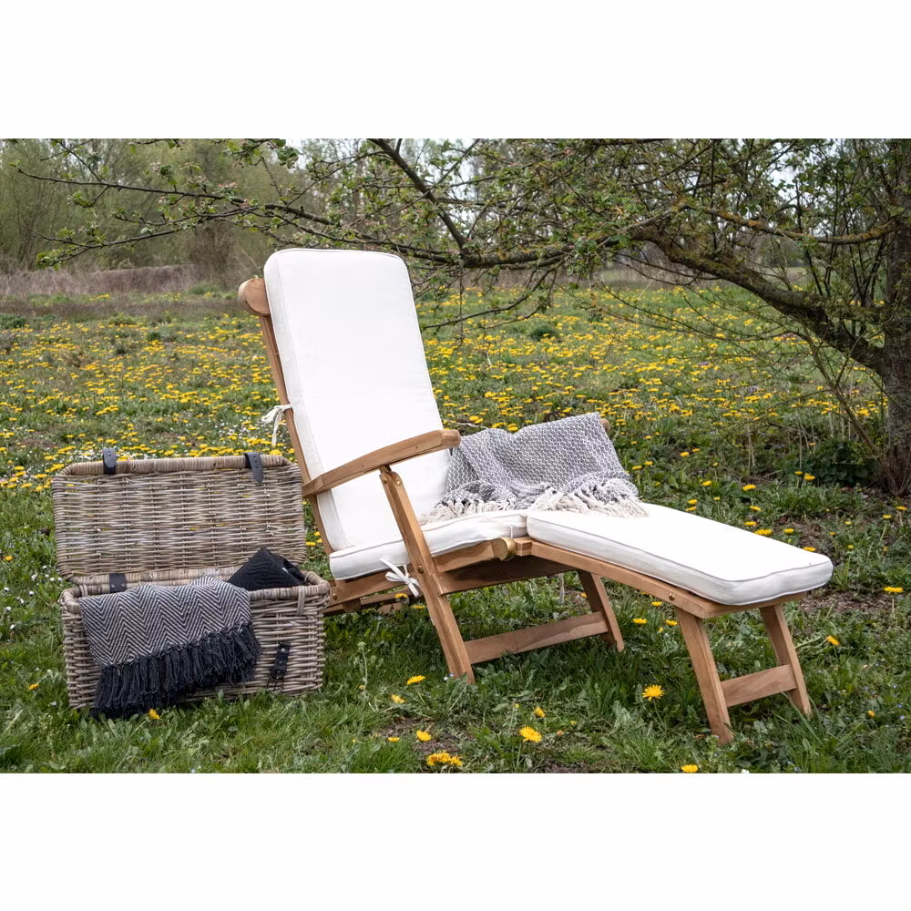 Arrecife Deck Chair with Cushion