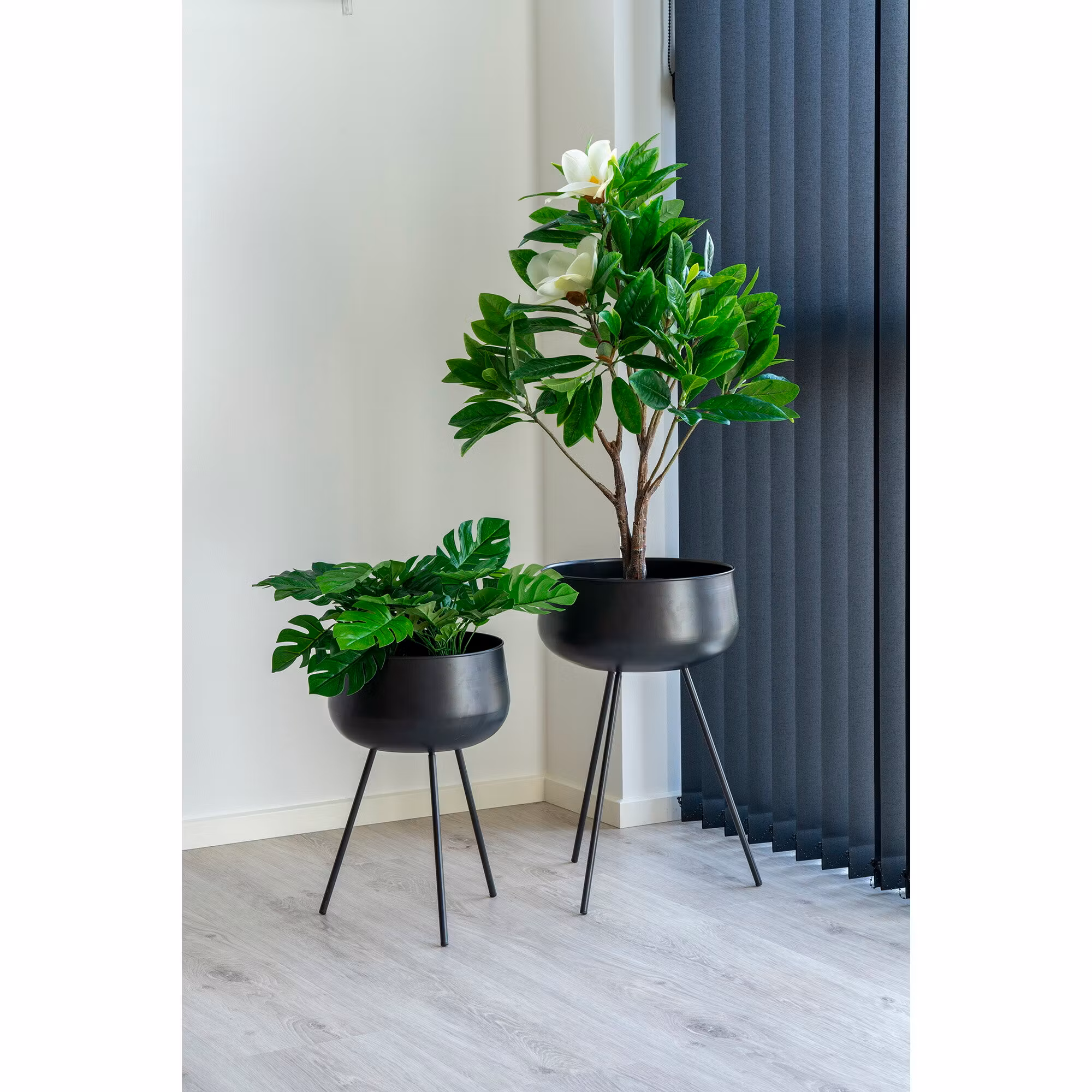 Ardola Flowerpots