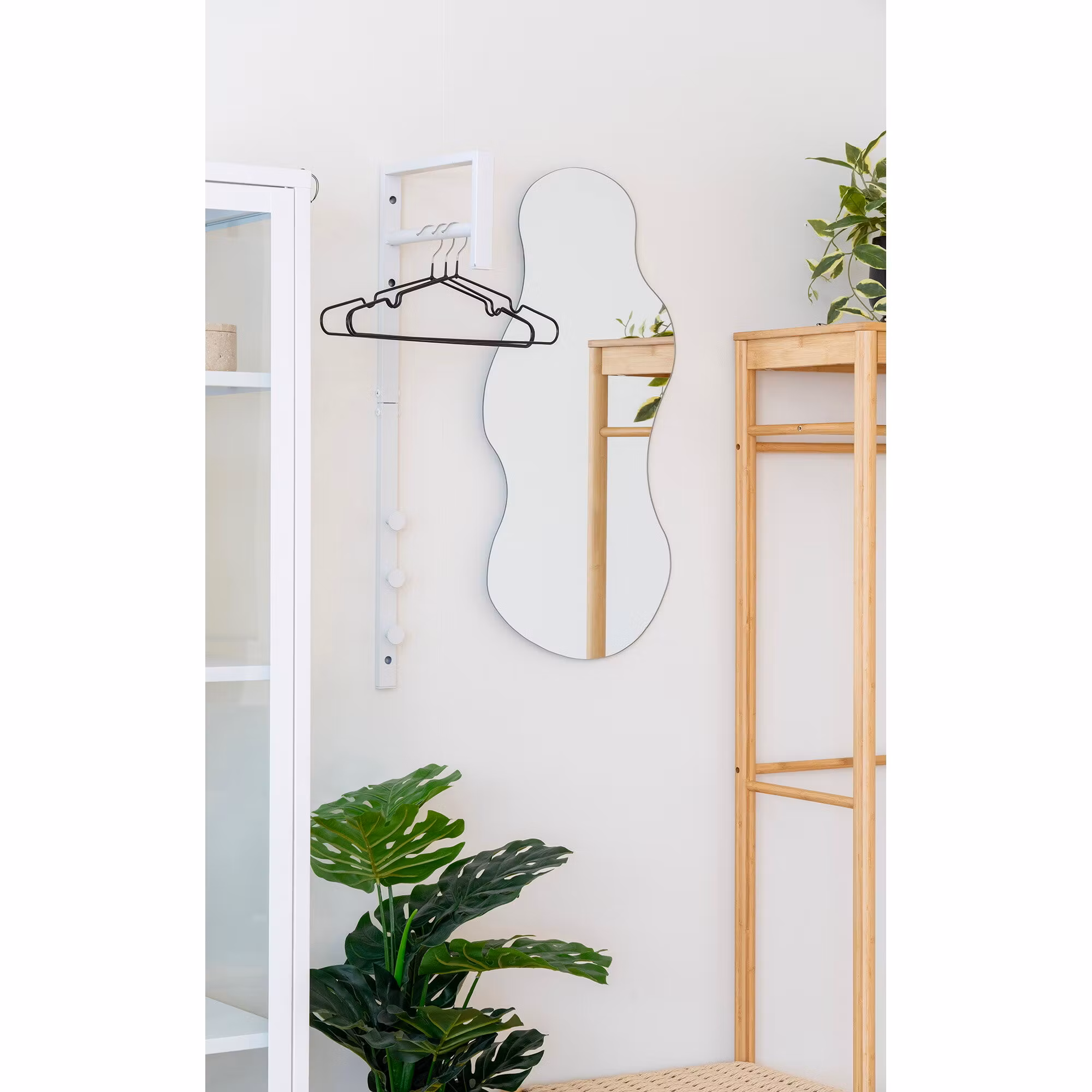 Massa Hangers