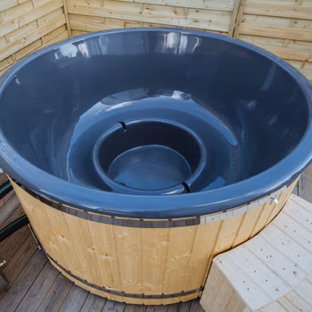Vedeldad badtunna i XL-storlek med extern rostfri vedkamin Ø225cm