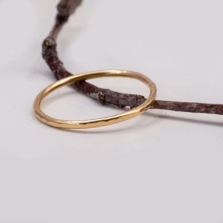 18K Gold Dainty Ring 1.2 mm 100% Recycled