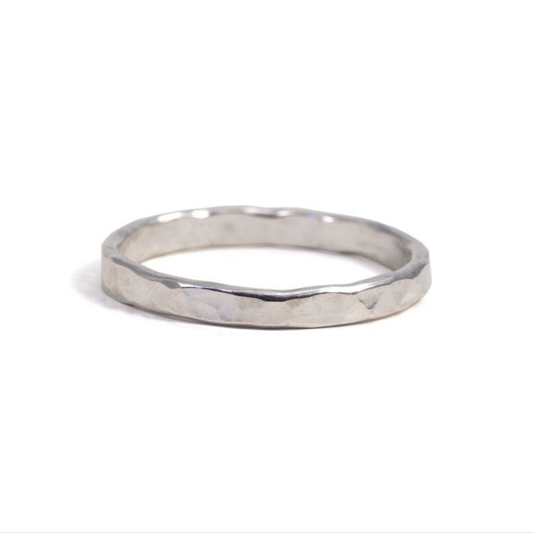 Ring Hammered 2.5 mm Recycled Silver