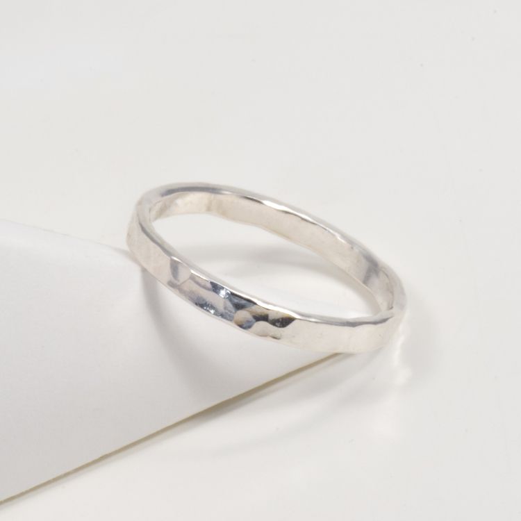 Ring Hammered 2.5 mm Recycled Silver