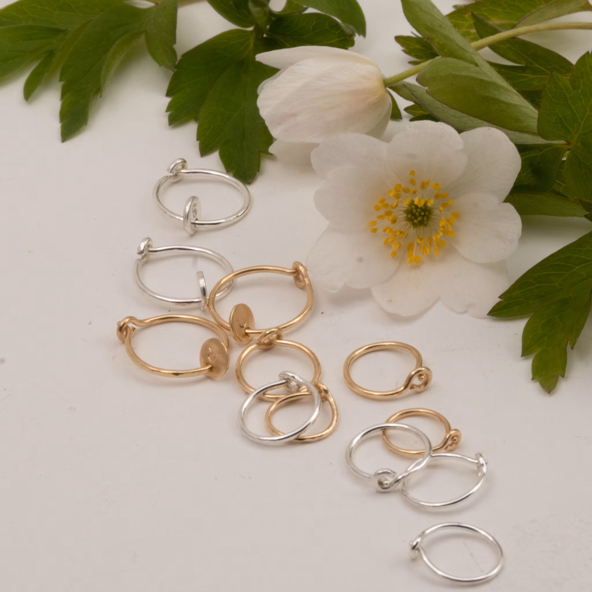 18K Mini Hoops gerecycled goud