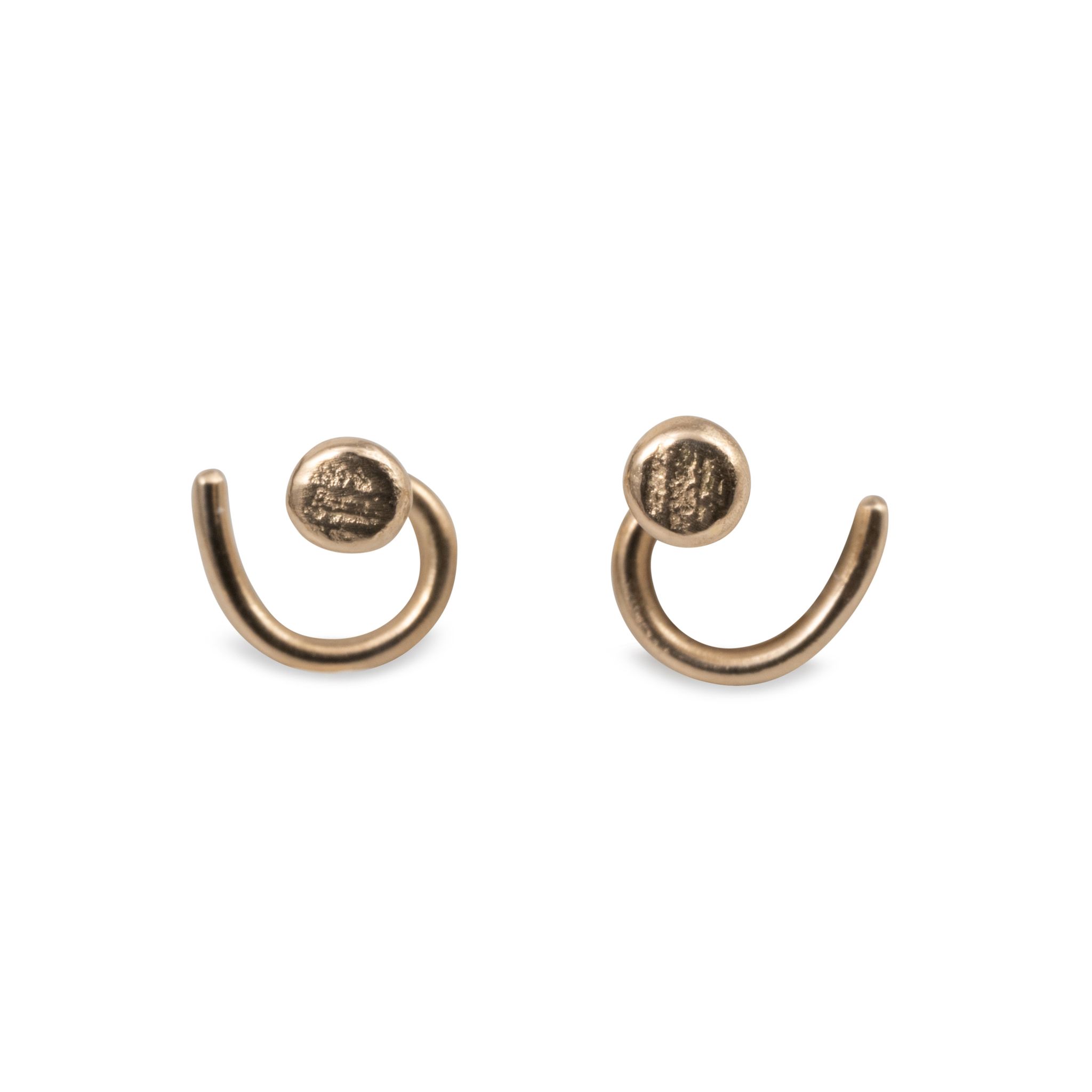 18K Asphalt Comfort Earrings in Recycled Gold