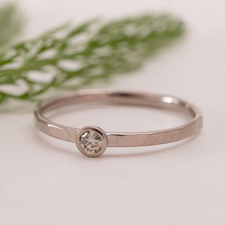 Greta - Diamond Ring 18K Recycled Gold