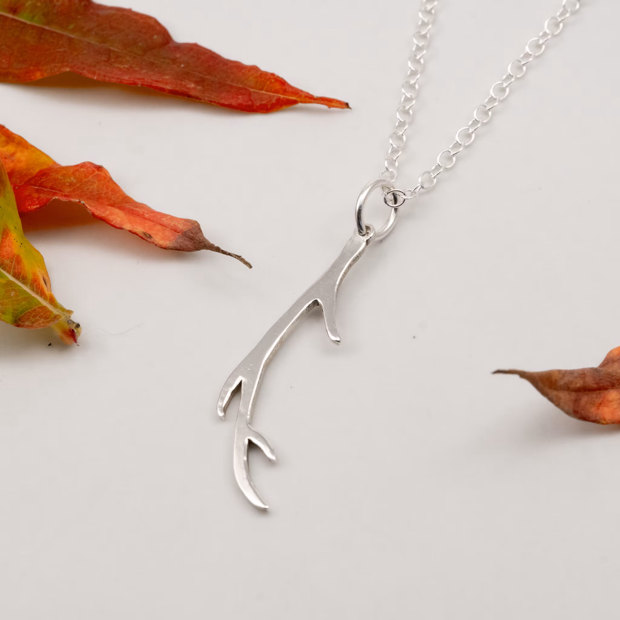 Antler – Lange ketting van gerecycled sterlingzilver