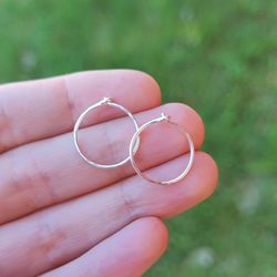 Mini Hoops 15 mm gerecycled sterling zilver