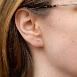 Microhjärtan Comfort- oorbellen in gerecycled zilver