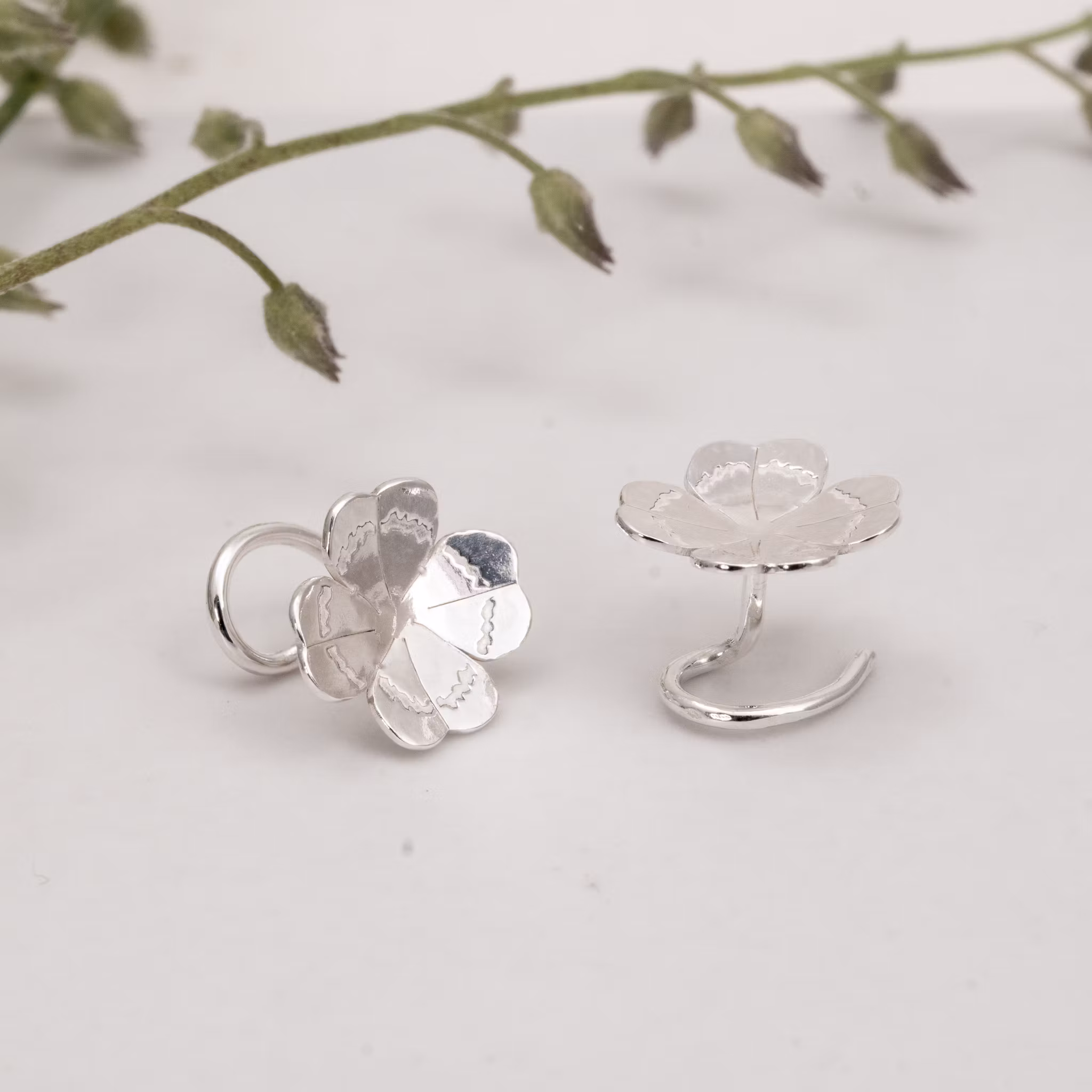 Four-leaf Clover Comfort - Earrings in Recycled Silver