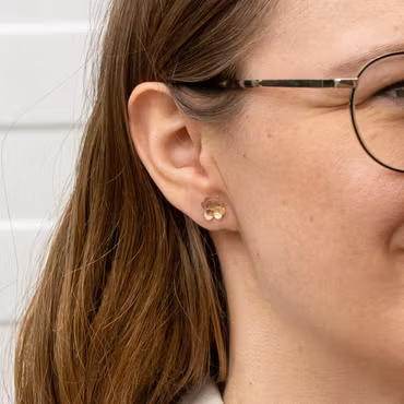 18K Four-Leaf Clover Comfort - Earrings in Recycled Gold