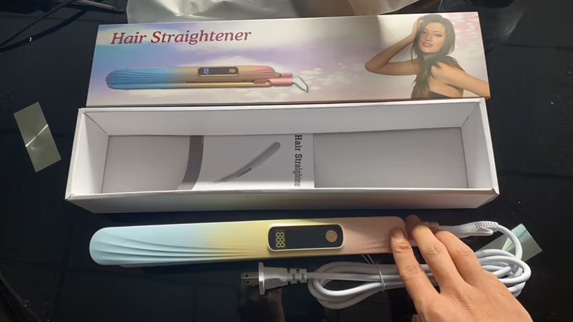 Snabbuppvärmningselement LED-skärm Professionell plattjärn för hårstrån med keramisk beläggningsplatta