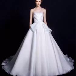 Bröllopsklänningar