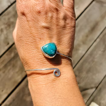 Armband i silver med Krysokolla