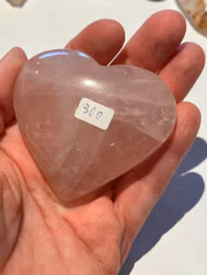 Bulligt hjärta i rosenkvarts