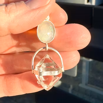 Velo opal med Herkimer diamant