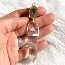 Golden beryll with clear quartz Vogel crystal