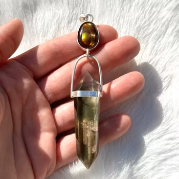Fire agate with naturally double terminated Lodolite