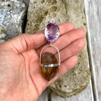 Amethyst with Kindalini citrine