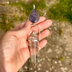 Masterpiece, Jesus and Mary Magdalene.   Iolite with Sunstone and Qlear Quartz Vogel Crystal. Heaven and earth.
