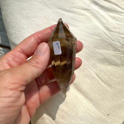 Top quality citrine with a deep color. Natural and strong.