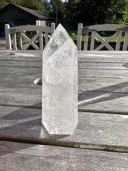 Clear Quartz giant