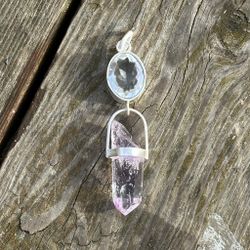 Water spirit- Clear quartz with Brandenberg Enhydro